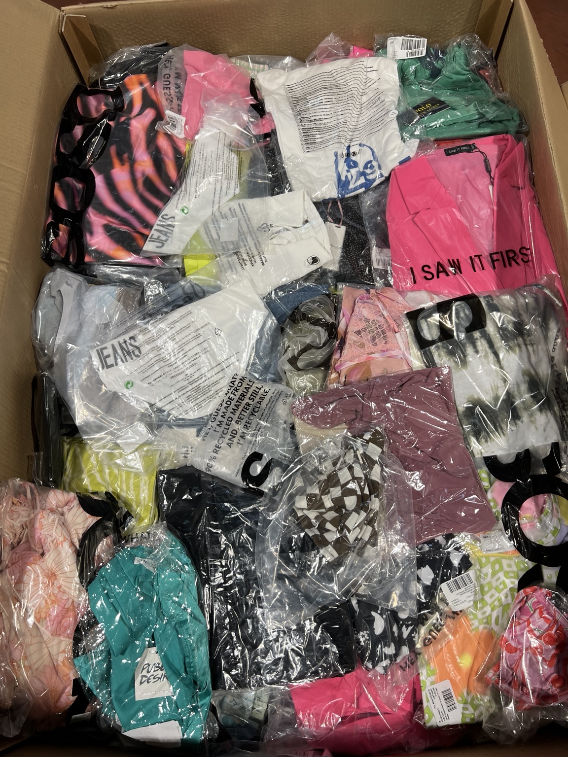 Women’s summer clothing mix — European e-commerce stock — 2